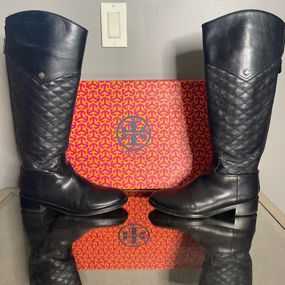 Slightly worn Tory Burch, riding boot  8m